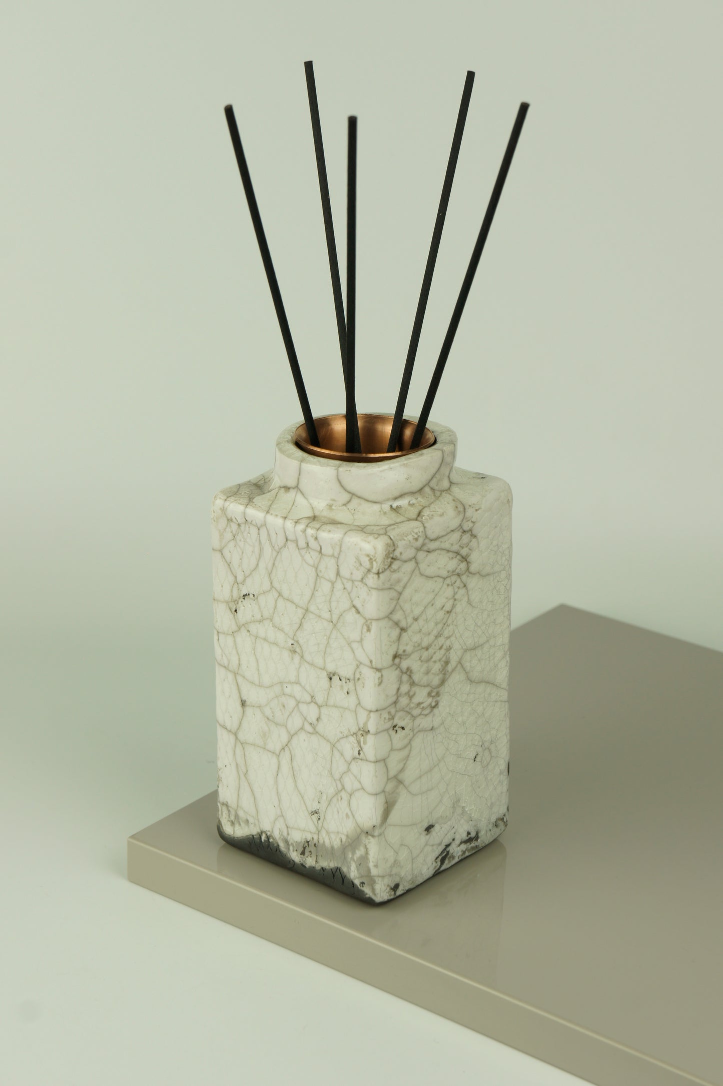 Ceramic diffuser for home fragrances. Wabi-sabi collection