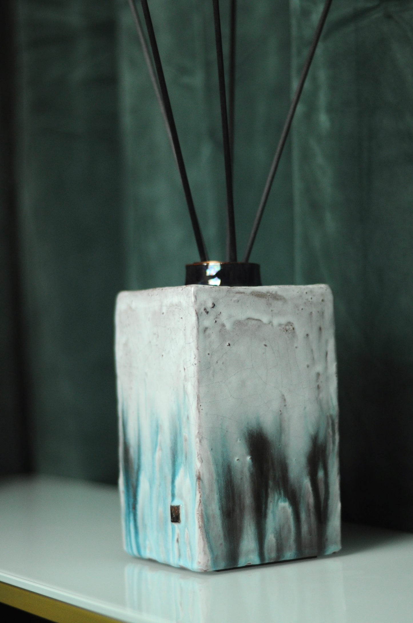 Ceramic diffuser for home fragrances. Wabi-sabi collection