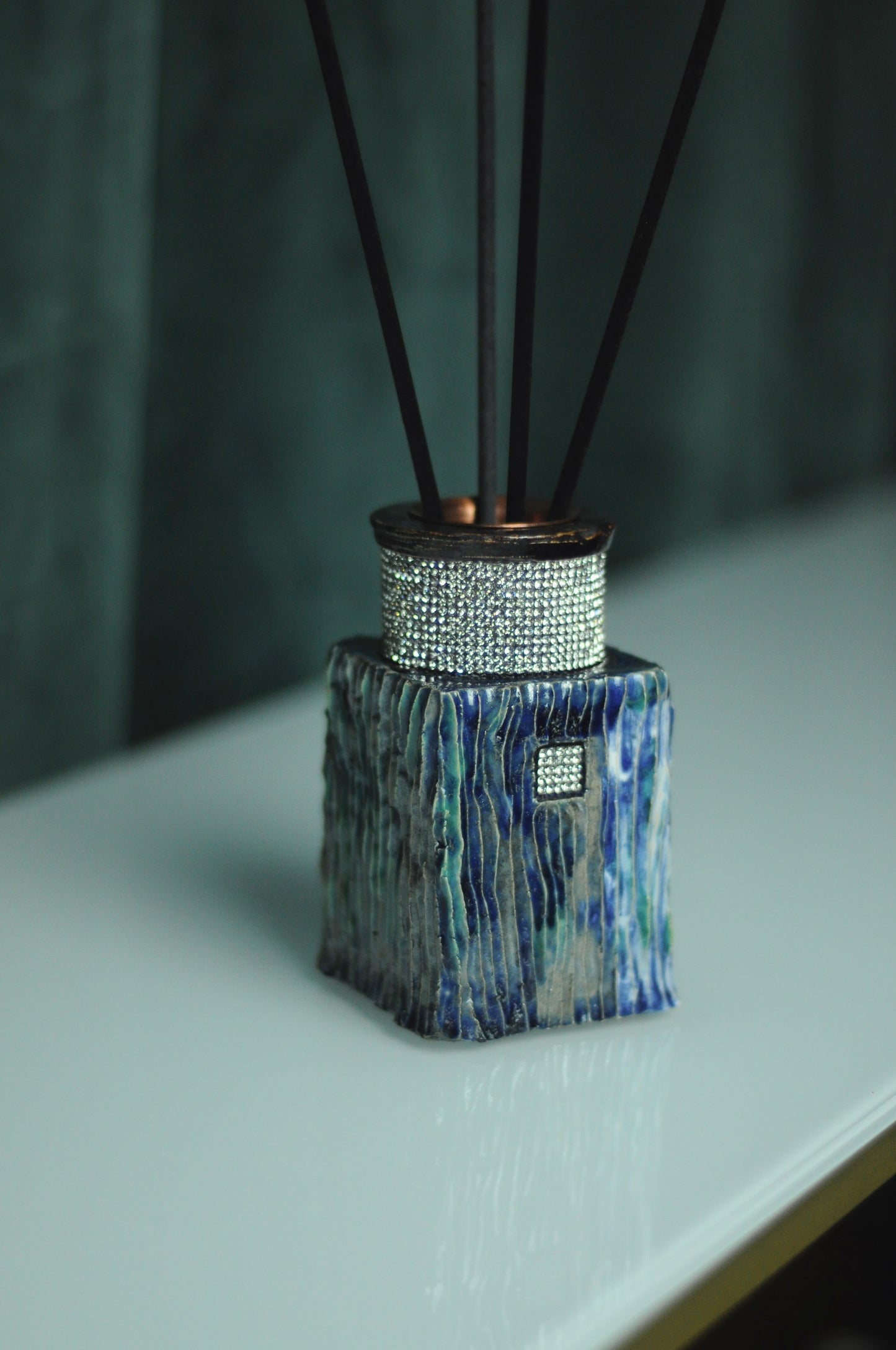 Ceramic diffuser with shining inserts - Life is Jazz collection