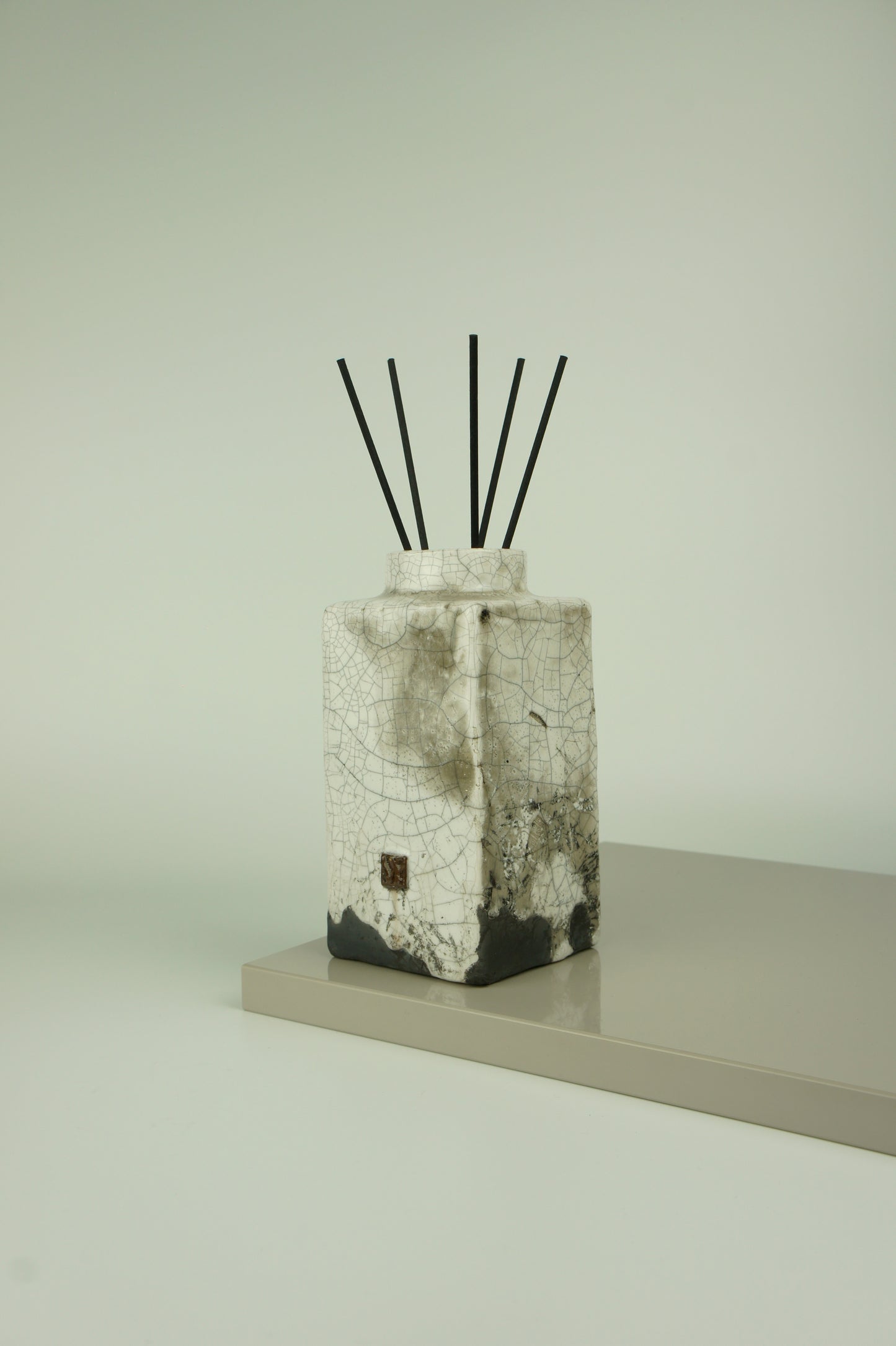 Ceramic diffuser for home fragrances. Wabi-sabi collection