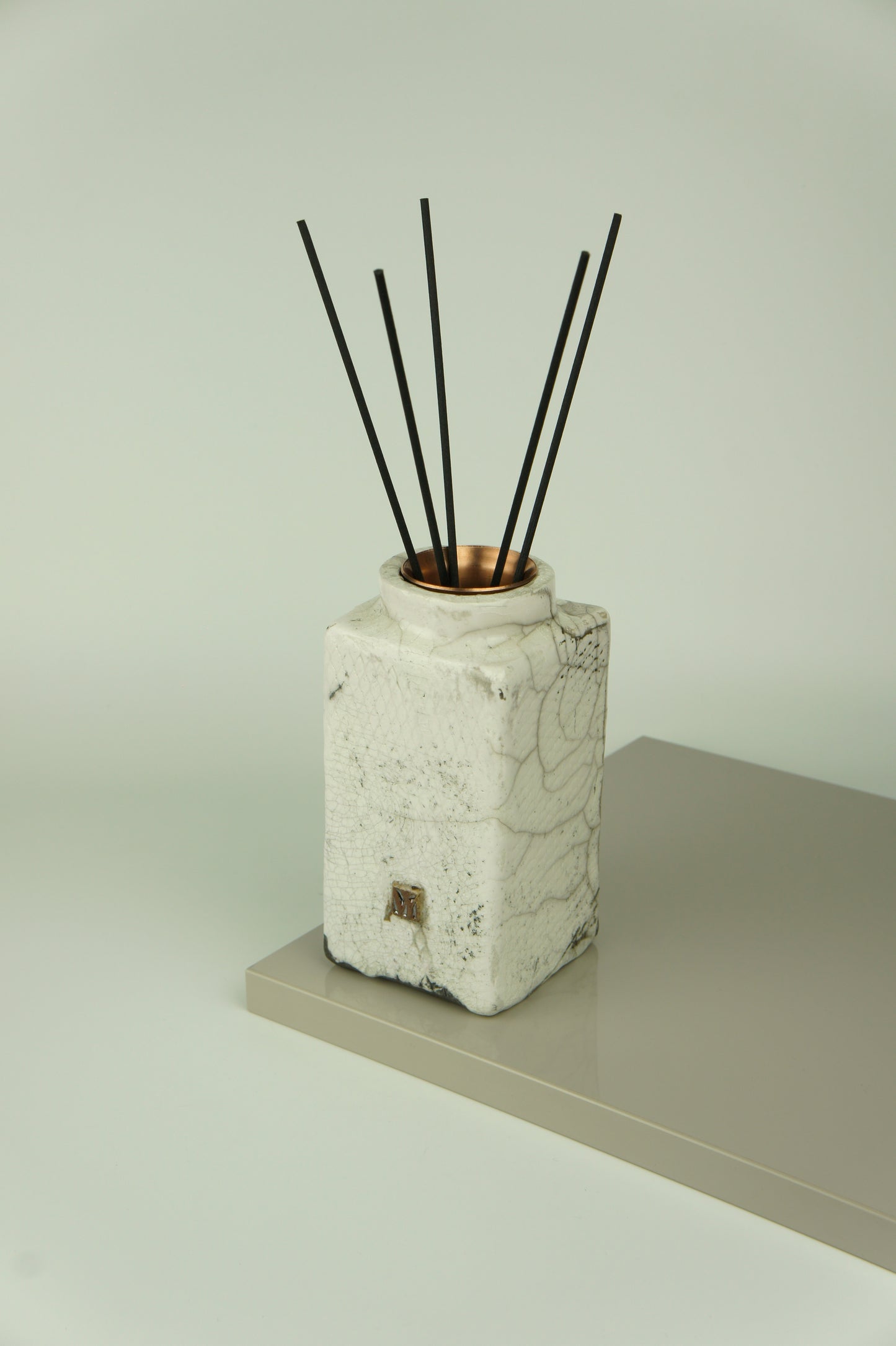 Ceramic diffuser for home fragrances. Wabi-sabi collection