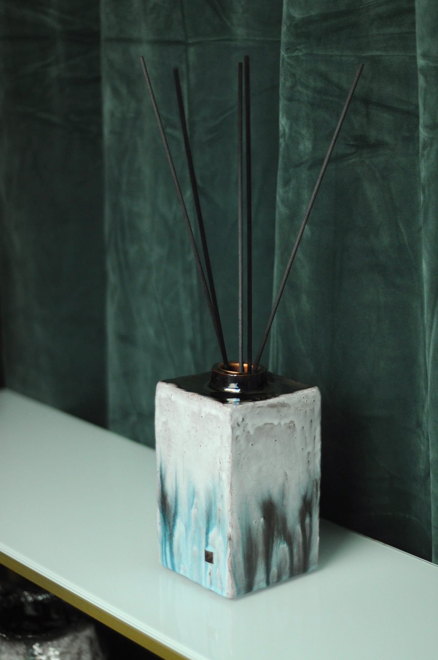 Ceramic diffuser for home fragrances. Wabi-sabi collection