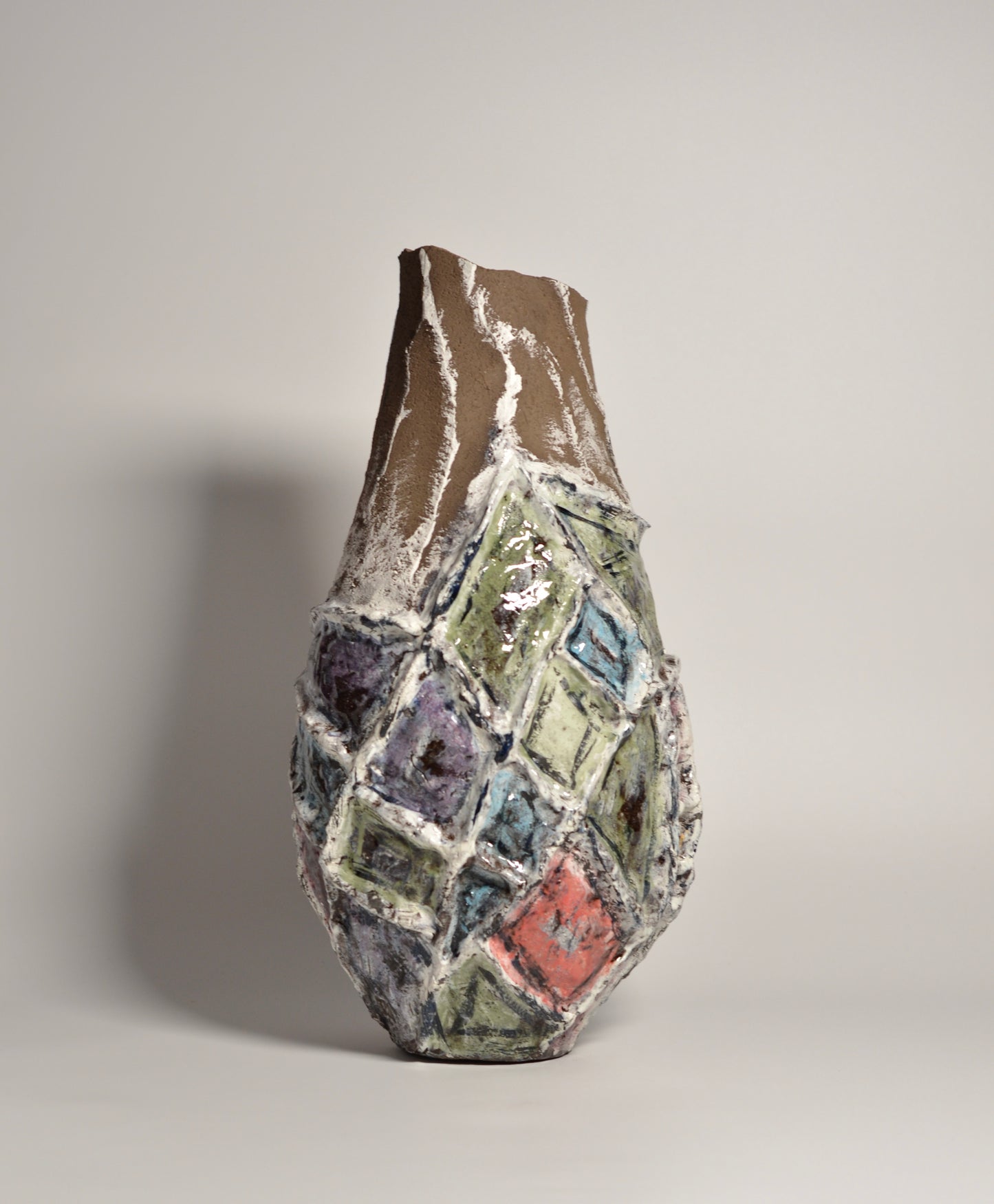 Sculpture Art vase BW