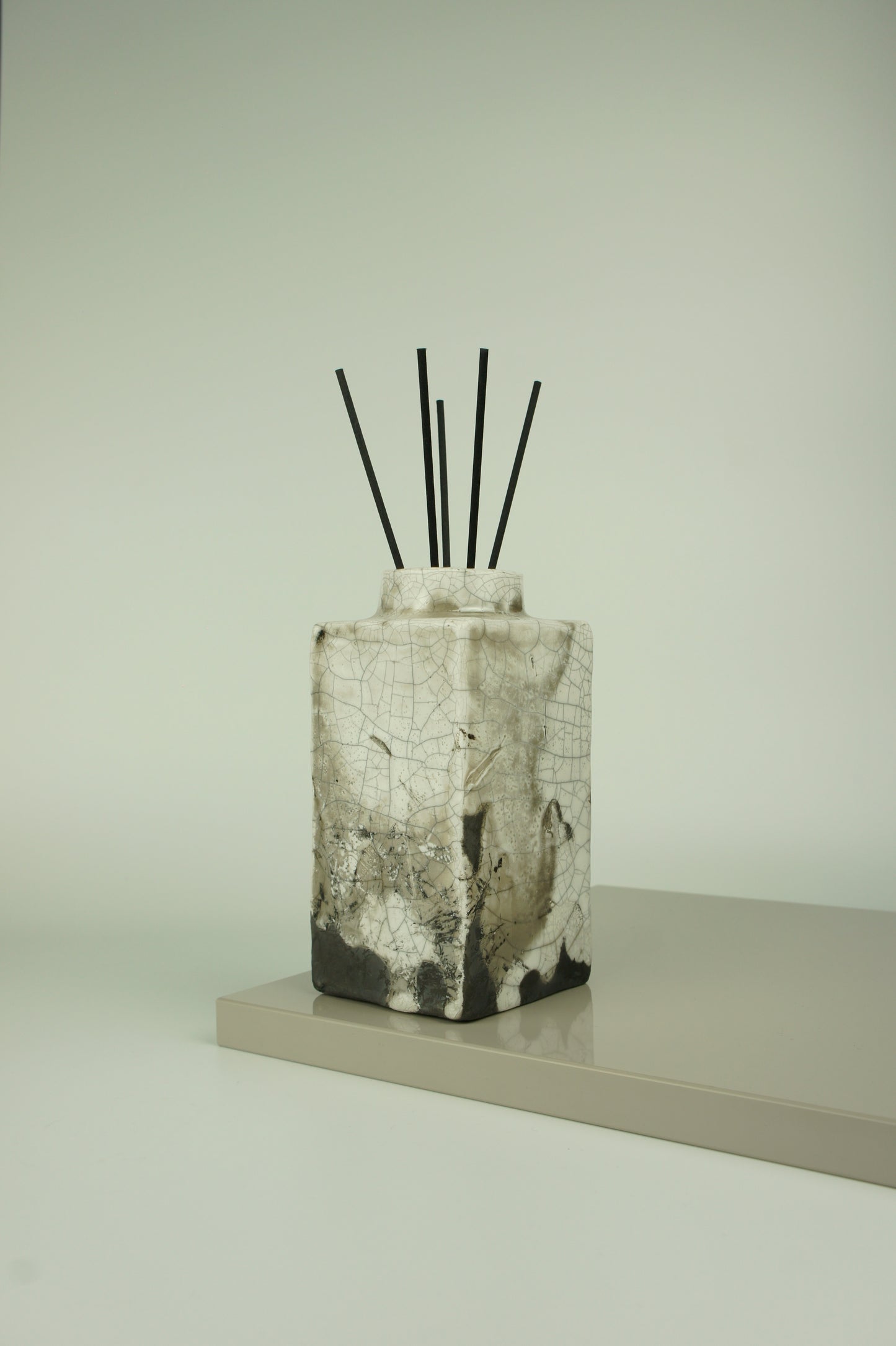 Ceramic diffuser for home fragrances. Wabi-sabi collection