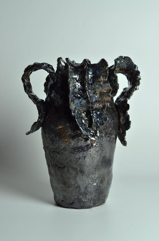 Art vase