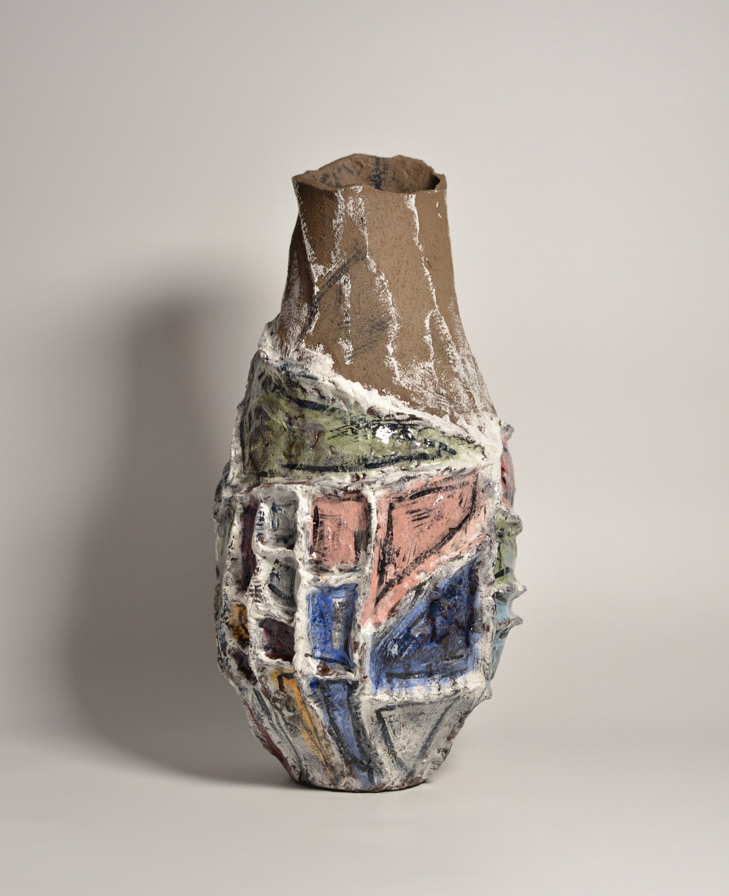 Sculpture Art vase BW