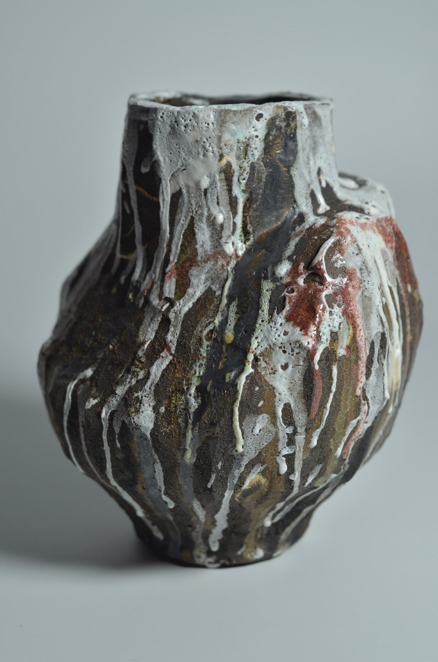 Ceramic vase VM golden