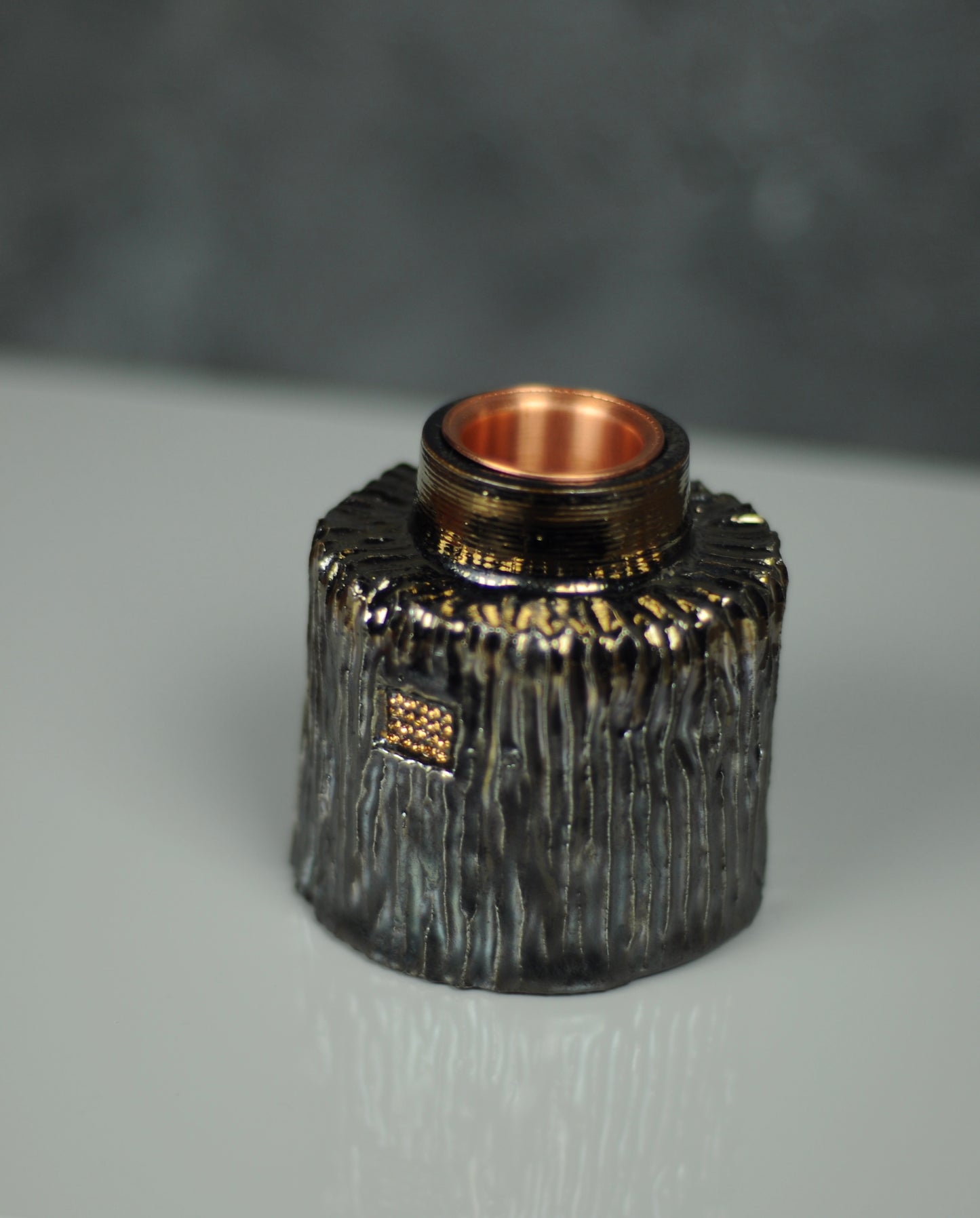 Ceramic reed diffuser in golden color with faux diamond pave