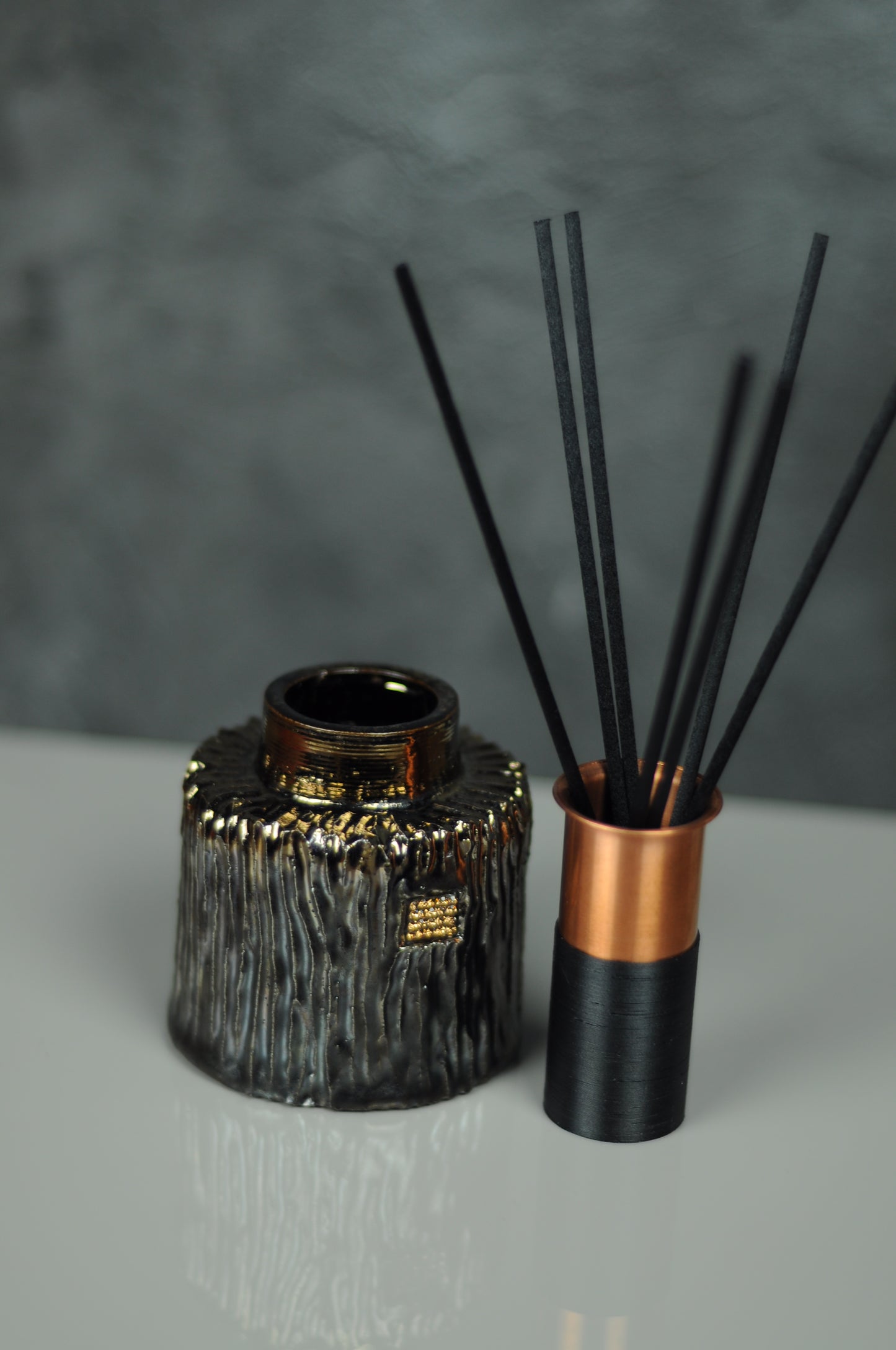 Ceramic reed diffuser in golden color with faux diamond pave