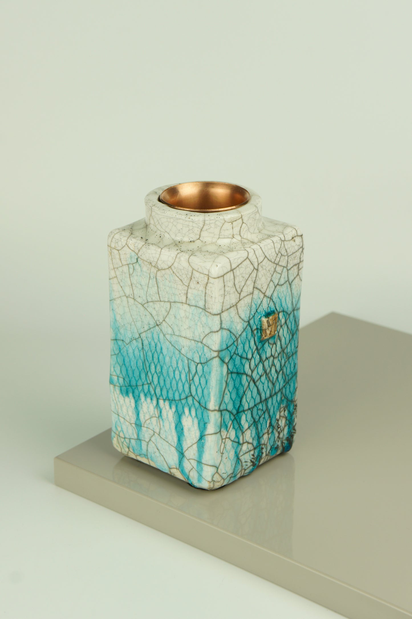 Ceramic diffuser for home fragrances. Wabi-sabi collection