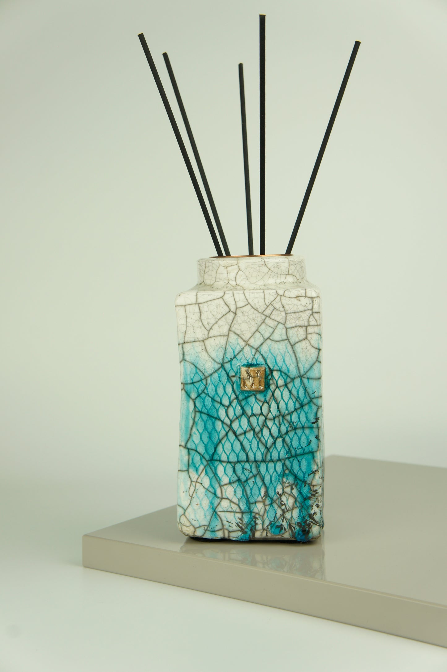 Ceramic diffuser for home fragrances. Wabi-sabi collection